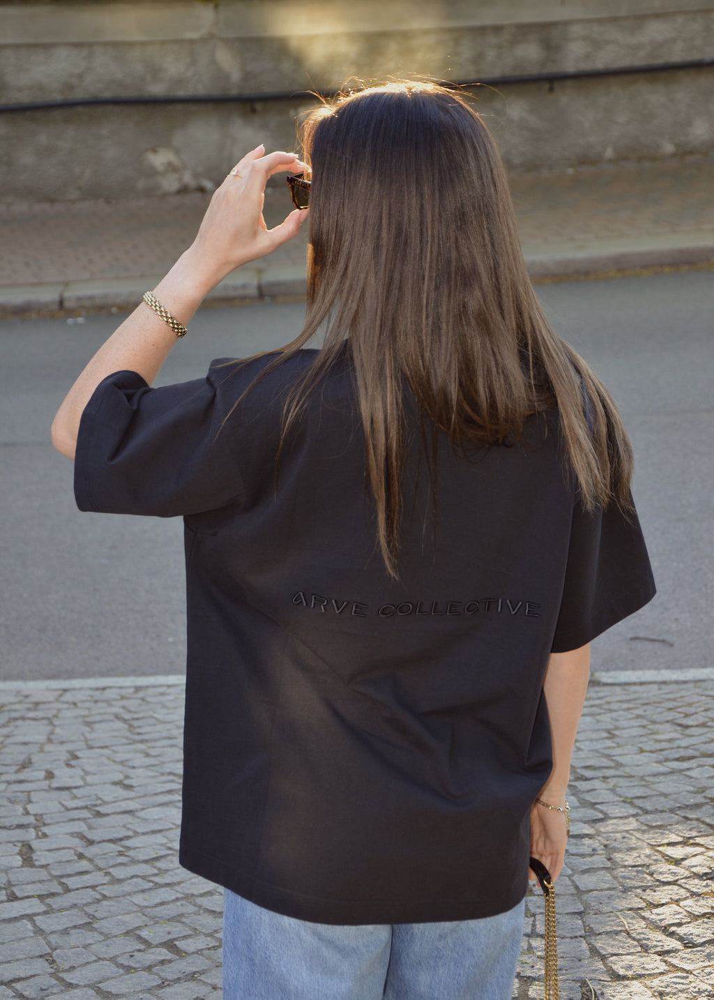 Relaxed fit unisex black t-shirt with 3D embroidery in structured cotton by Arve Collective